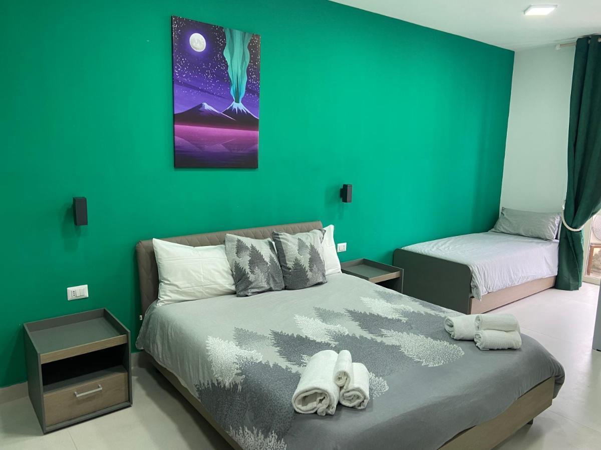 2Naples Rooms Bagian luar foto
