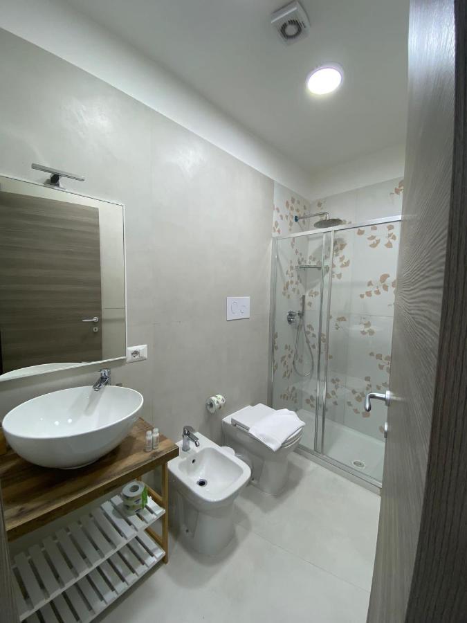 2Naples Rooms Bagian luar foto